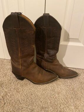 Justin Boots Brown Leather Women’s Western Heeled Cowboy Boots